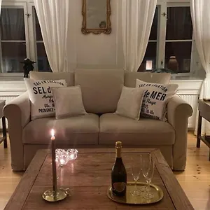 https://fiddle-house.copenhagenhotelselect.com